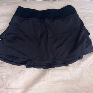 black ivivva skirt